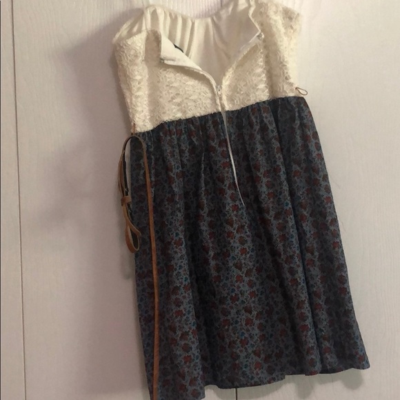 Only worn once - Picture 2 of 3